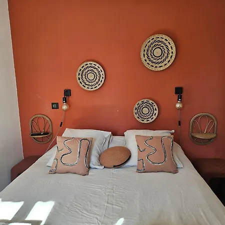 Maison En Pierres Semesterbostad *